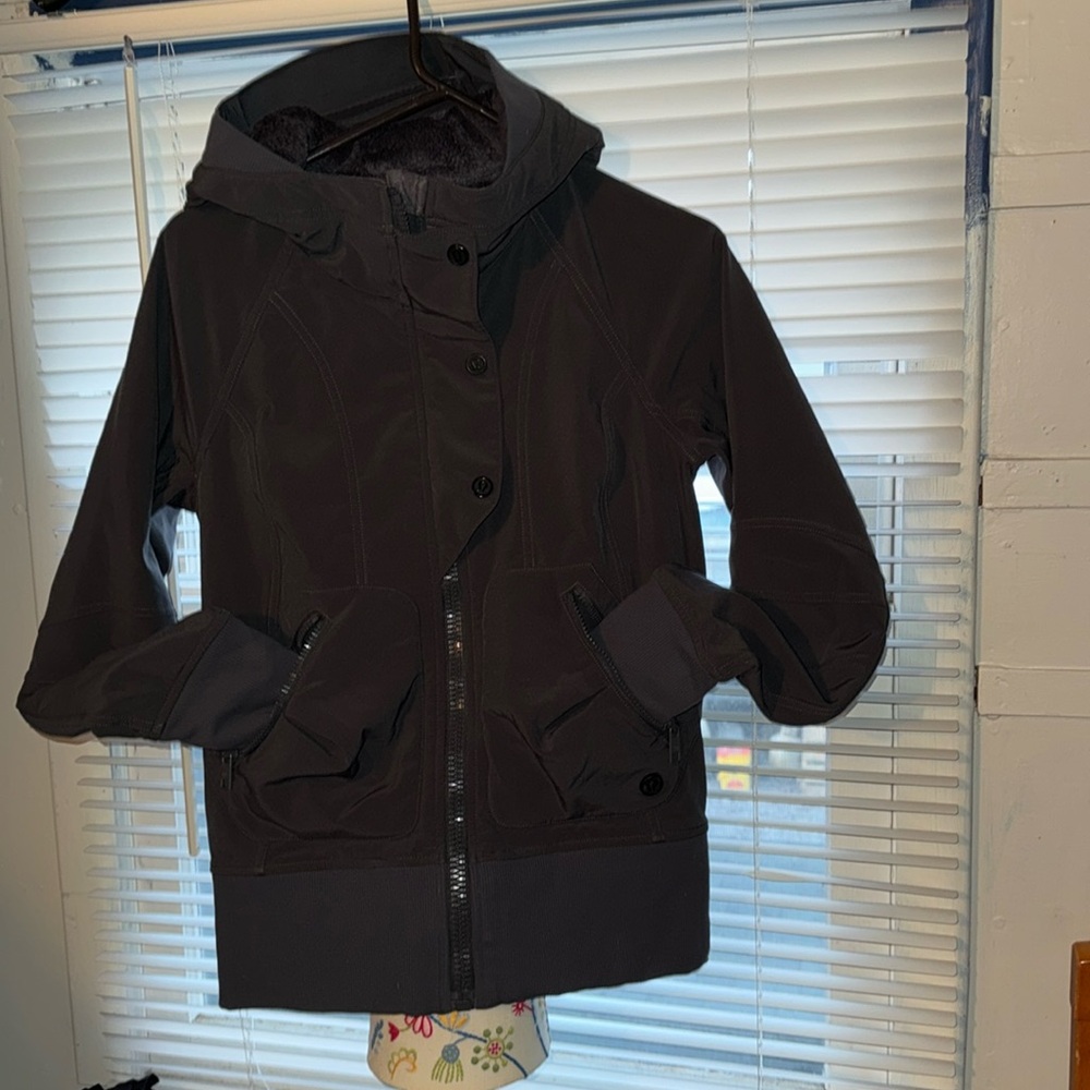 Fleece lined Lululemon zip up jacket S